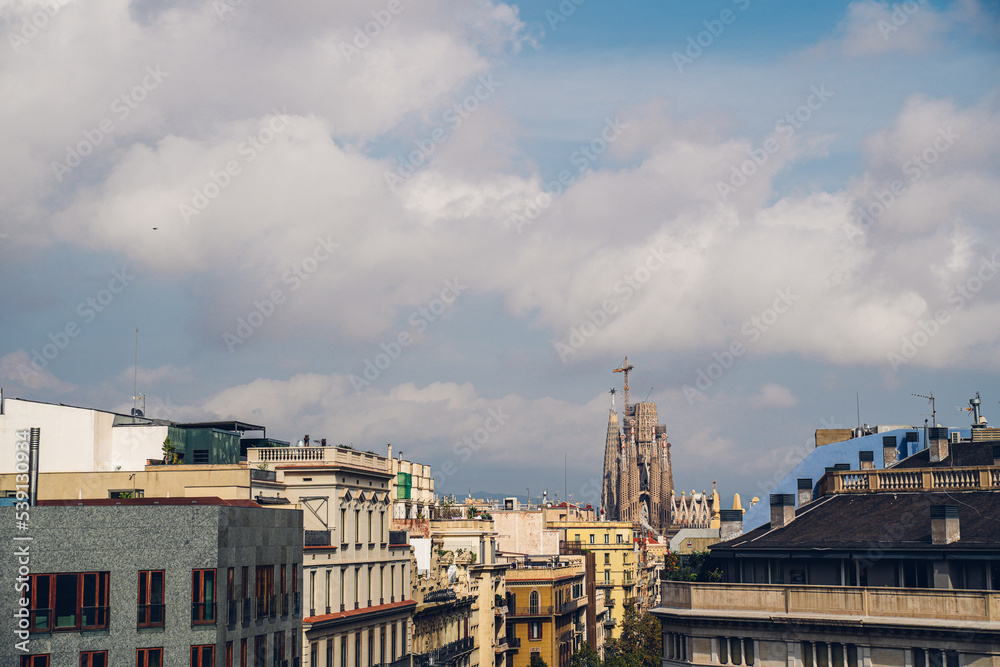 Fototapeta premium Vertical view of an aerial shot from Barcelona Passeig de gracia street
