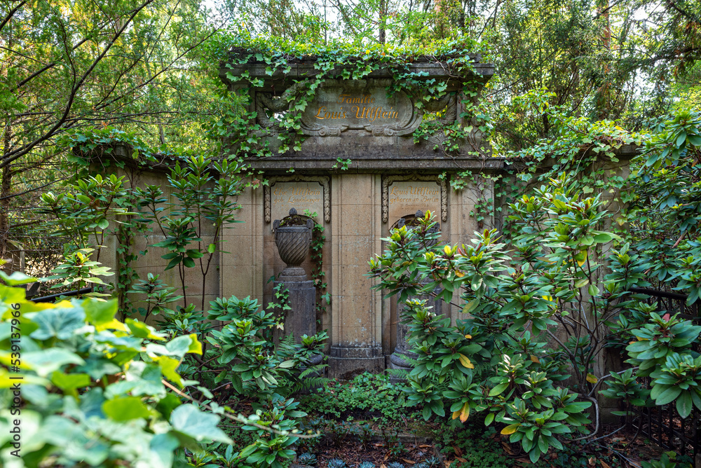 Mausoleum and family grave of Louis-Ferdinand Ullstein, a famous publishing family in Berlin. The tomb is situated in the southwest churchyard Stahnsdorf, a woodland cemetery in the south of Berlin Mausoleum and family grave of Louis-Ferdinand Ullstein, a famous publishing family in Berlin. The tomb is situated in the southwest churchyard Stahnsdorf, a woodland cemetery in the south of Berlin