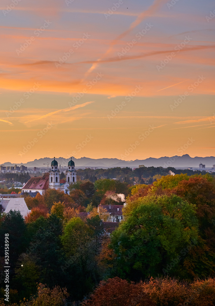 Morning colored sky in Munich