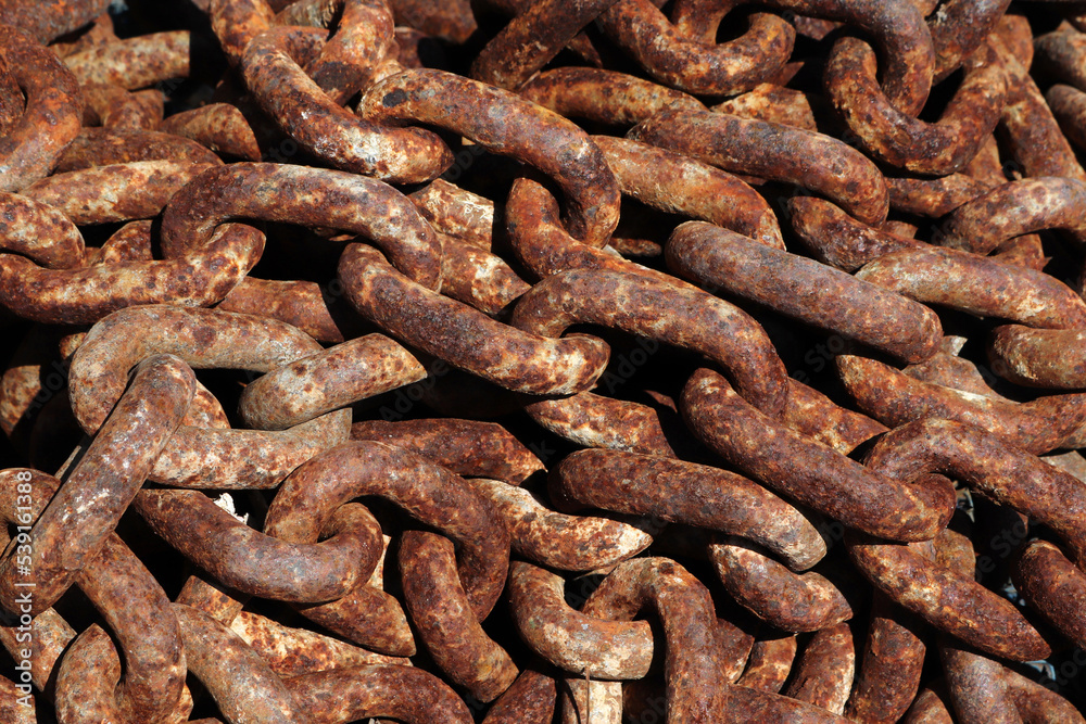 Boat anchor chain - Chain link in steel - Rusty steel Boat anchor chain - Chain link in steel - Rusty steel