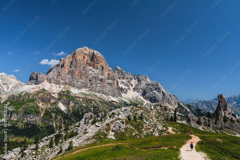 Dolomity krajobraz góry skały szczyty Dolomite, Italy