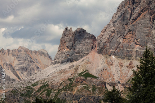 Dolomity krajobraz góry skały szczyty Dolomite, Italy