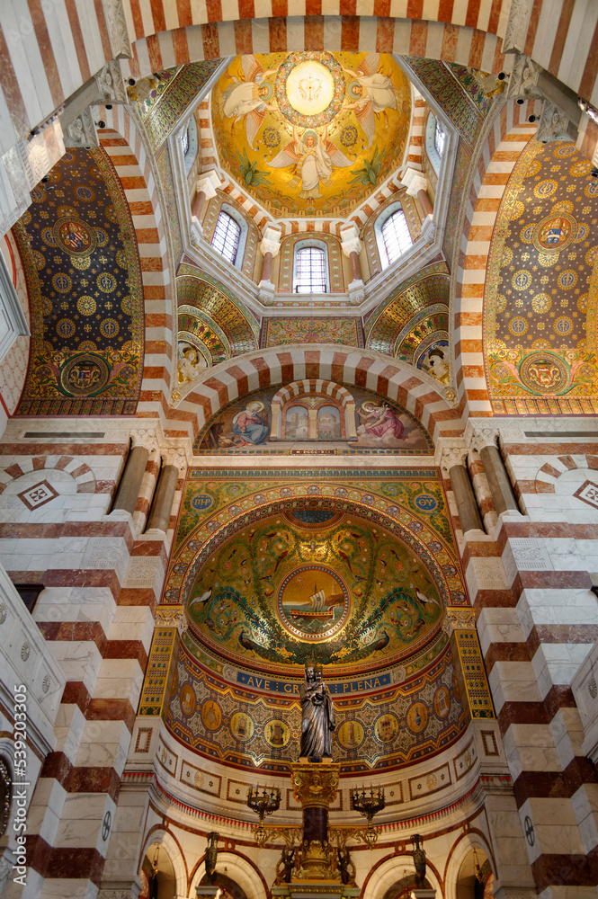 Innenansicht, Kirche Notre-Dame de la Garde mit Mosaiken, Marseille, Département Bouches du Rhône, Région Provence Alpes Côte d'Azur, Frankreich, Europa