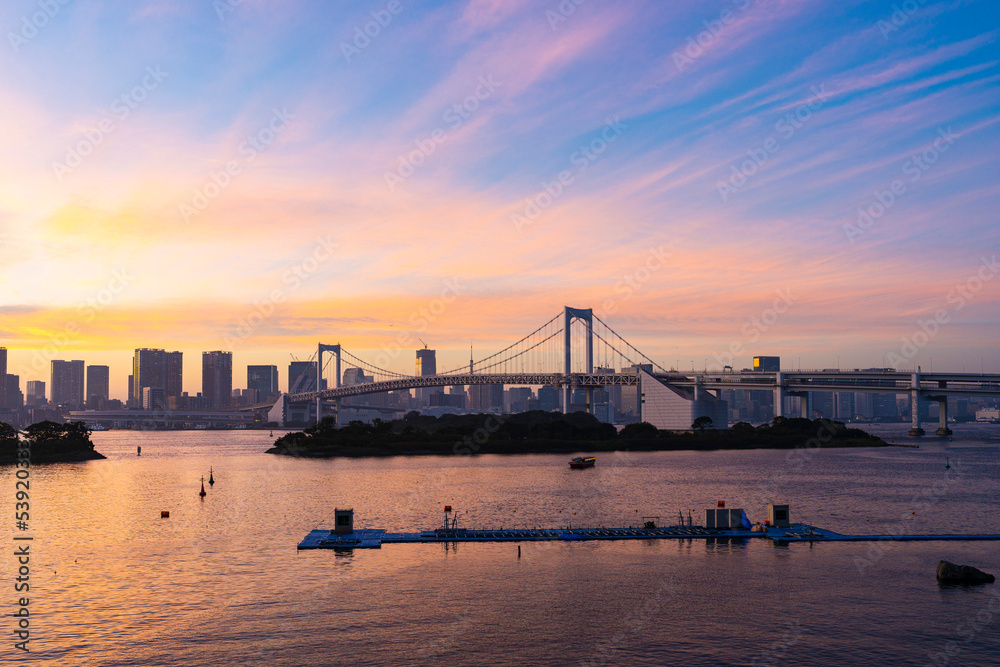 夕暮れのレインボーブリッジ