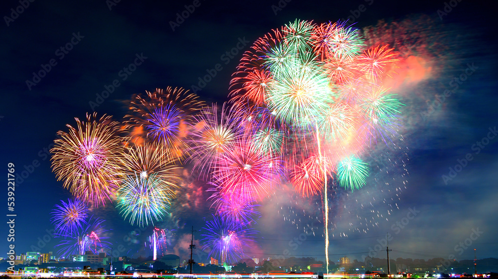 Obraz premium fireworks in the city