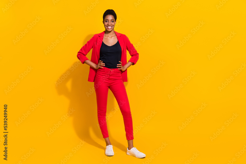 Photo luxury trend female male hands waist advertise shopping sale friday wear red jacket isolated shine color background Photo luxury trend female male hands waist advertise shopping sale friday wear red jacket isolated shine color background