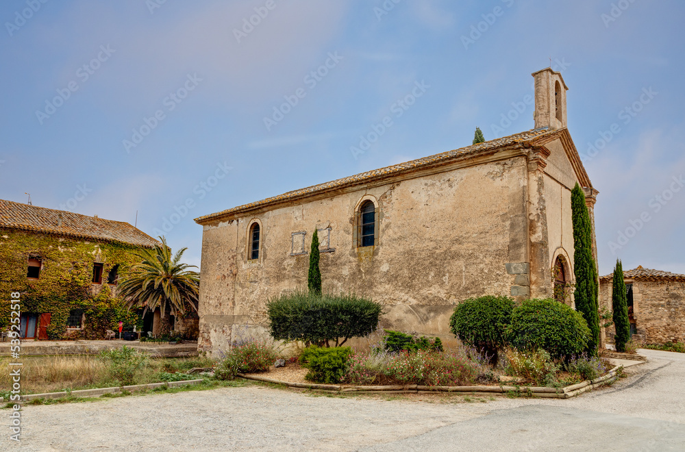 Le Somail - Département de l'Aude en région Occitanie - village classé au patrimoine mondial UNESCO - la chapelle classée monument historique