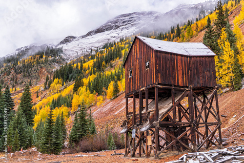 Fotografie Abandoned Mine Site off Million Dollar Road