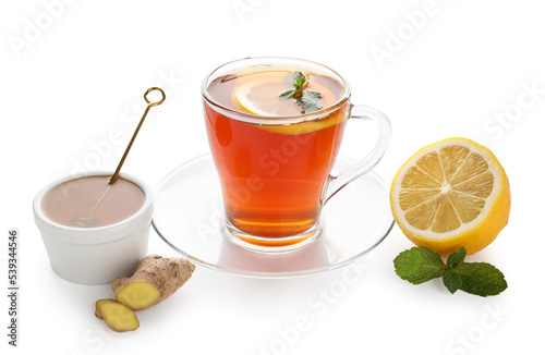 Hot lemon ginger tea with h...