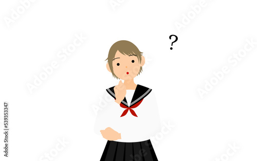 白いセーラー服を着た女子生徒、疑問を持つ