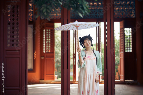 traditional Chinese clothing © yu