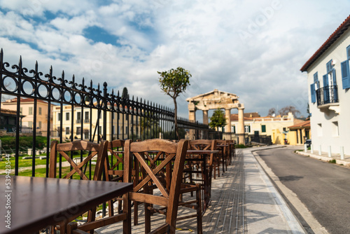 Fototapeta Naklejka Na Ścianę i Meble -  city street in Athens Greece