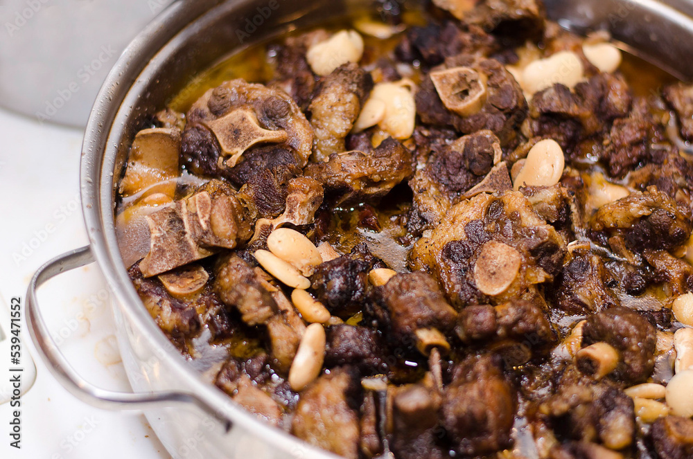 A pot of oxtails A pot of oxtails
