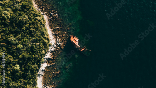 shipswreck © Selina Jäcks 