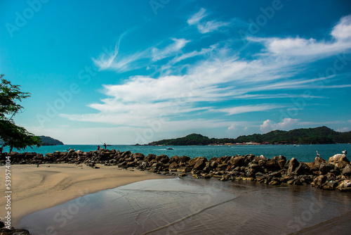 Playa y cielo