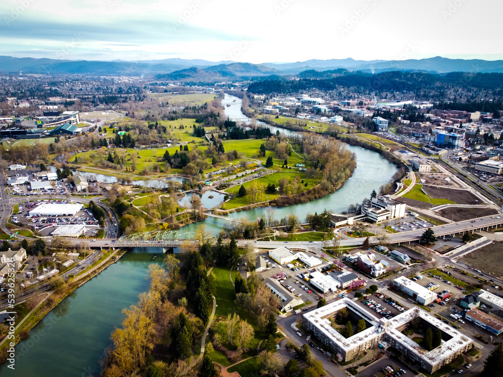 The Willamette river leading into the Eugene mountains shot on a drone
