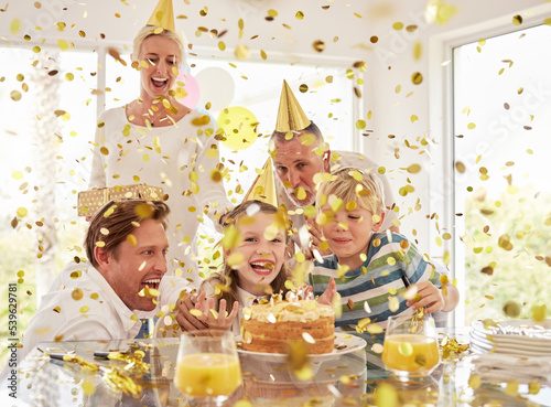 Canvas Print Kids happy birthday party, confetti surprise and family home with cake, celebration and happiness in Australia house together