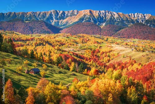 Obraz na płótnie Carpathian Mountains, Piatra Craiului. Autumn landscape with october colors in Tansylvania, Romania. w salonie