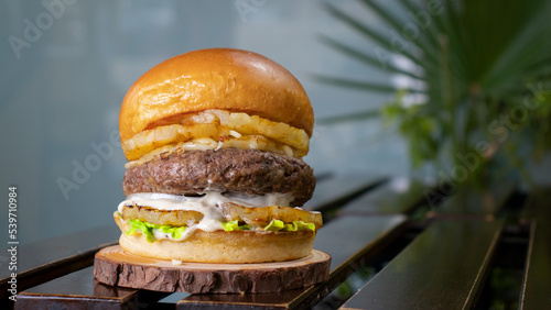 Jucy Cheese burger / hamburger / black background / food / bun / chicken burger / Pineapple burger