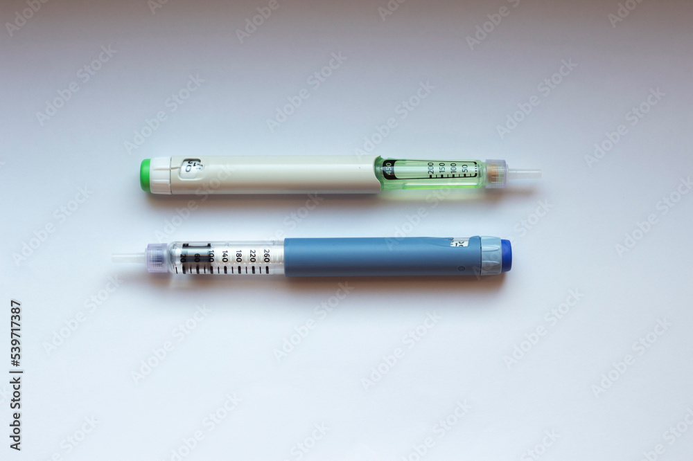 Pen Syringe with Long insulin and Short insulin for grade 1 diabetics Pen Syringe with Long insulin and Short insulin for grade 1 diabetics