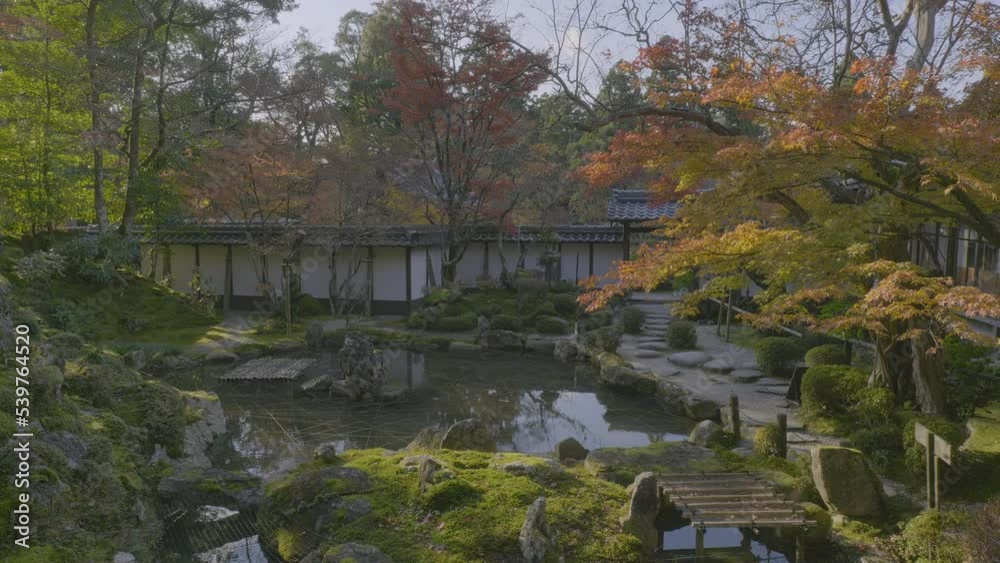 滋賀 西明寺 名勝蓬来庭の秋景色 滋賀 西明寺 名勝蓬来庭の秋景色