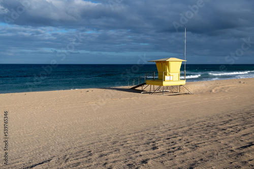 Lifeguard tower on the beach on a sunny day © Bisual Photo