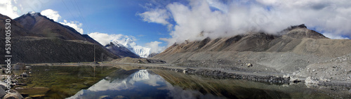 Mount Everest © Pasi