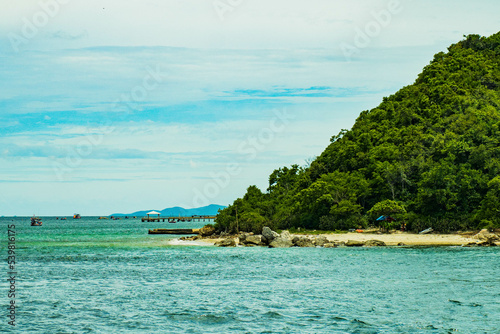 Fototapeta Naklejka Na Ścianę i Meble -  Nature of beach with sky, wide paradise background with colorful, Kohlarn island , Pattaya , Thailand