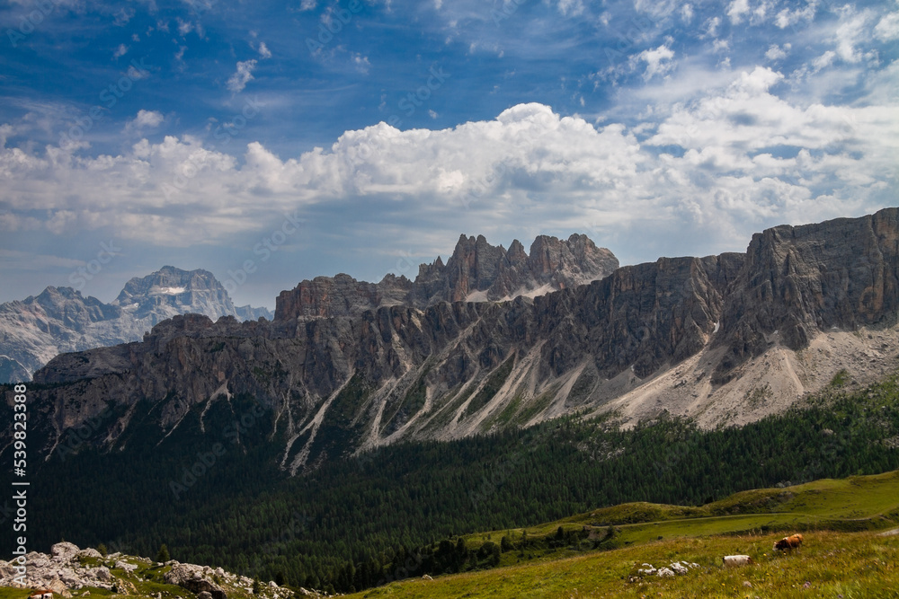 panorama góry dolomity lato