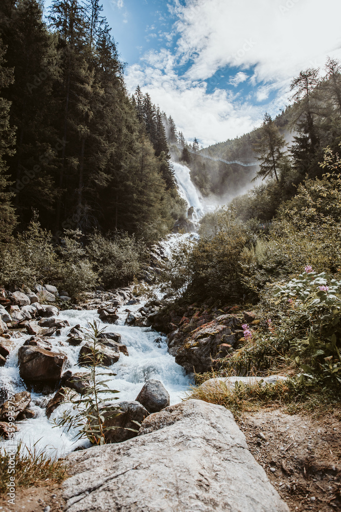 Grüner Wasserfall 