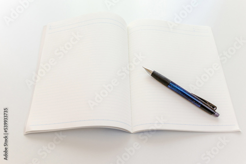 Wallpaper Mural 開いたノートとペン Torontodigital.ca