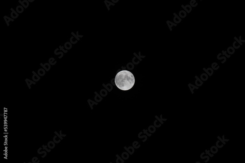 full moon in the night sky © this is Leitzaa