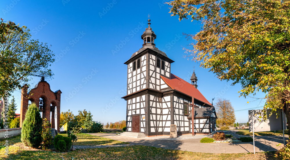 Obraz premium St. Florian's Church in Jedlec, Greater Poland Voivodeship, Poland