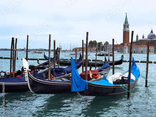 Gondeln in Venedig © Kai Koehler
