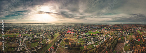 nowoczesna wieś Czyżowice w Gminie Gorzyce na Śląsku w Polsce, panorama jesienią z lotu ptaka
