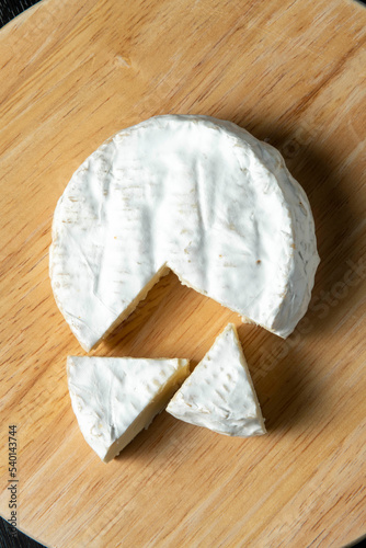 カマンベールチーズのカット