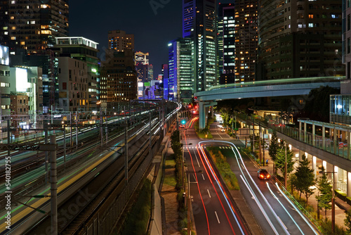 浜松町駅付近から望む汐留方面の夜景と光跡 photo