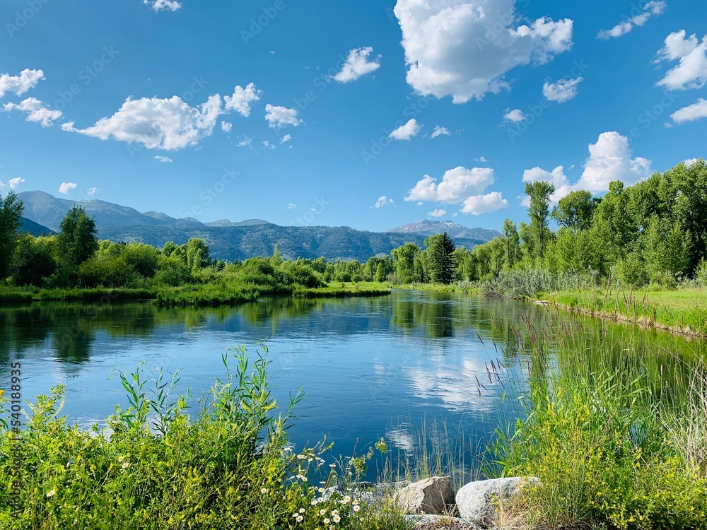 Fototapeta premium lake in the mountains