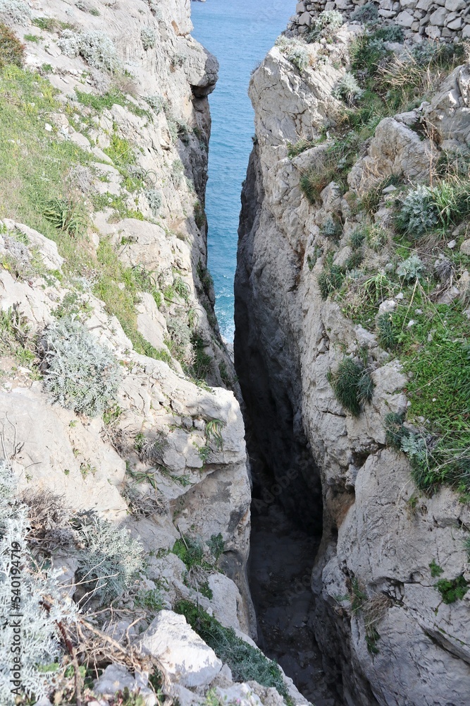 Massa Lubrense - Sentiero che scende verso la Grotta di Minerva