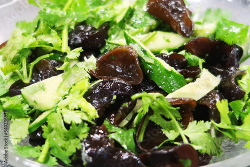 パクチーのサラダ