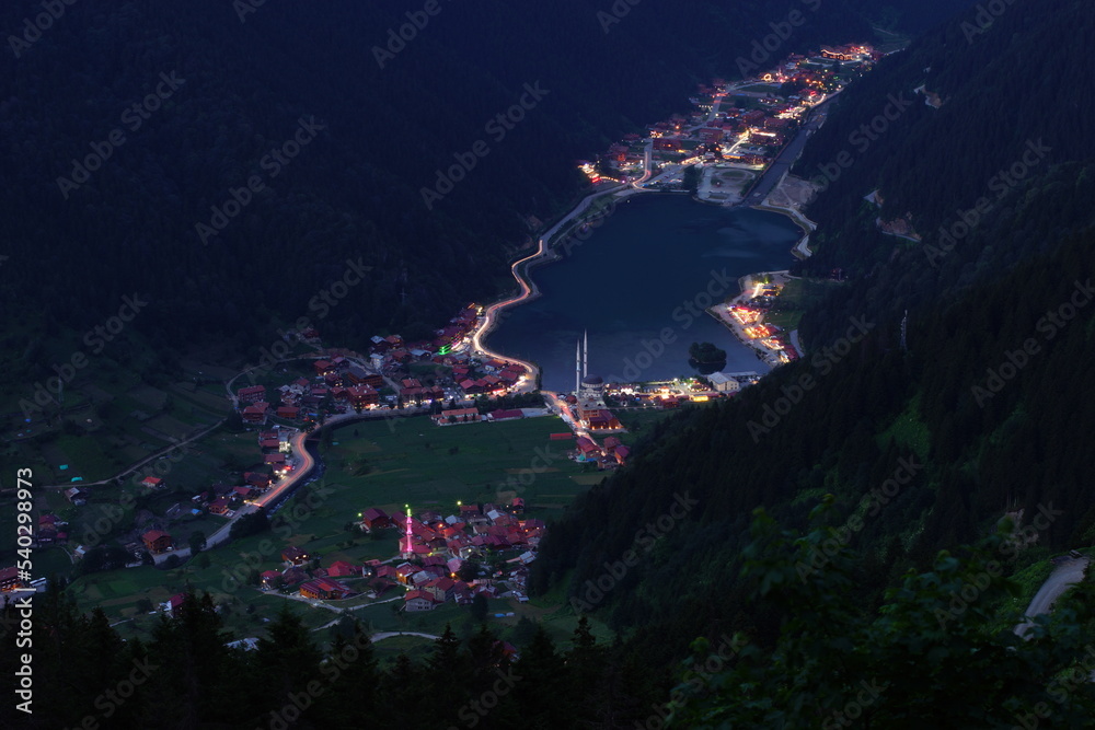 Fototapeta premium long lake at night