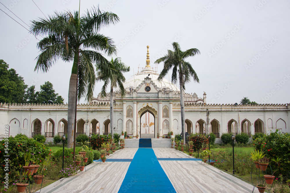 Obraz premium The Shah Najaf Imambara. Lucknow, Uttar Pradesh, India.