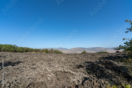 Landschaft mit Lava am Ätna in Sizilien