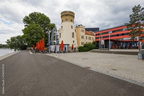 Das Quartier an der Potsdamer Schiffbauergasse beherbergt viele kulturelle Einrichtungen. photo