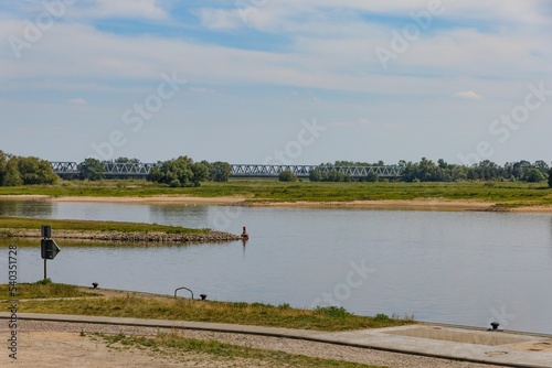 Wittenberge ist eine Stadt an der Elbe. Sie gehört zum Landkreis Prignitz im Bundesland Brandenburg und nennt sich selbst das Tor zur Elbaue.