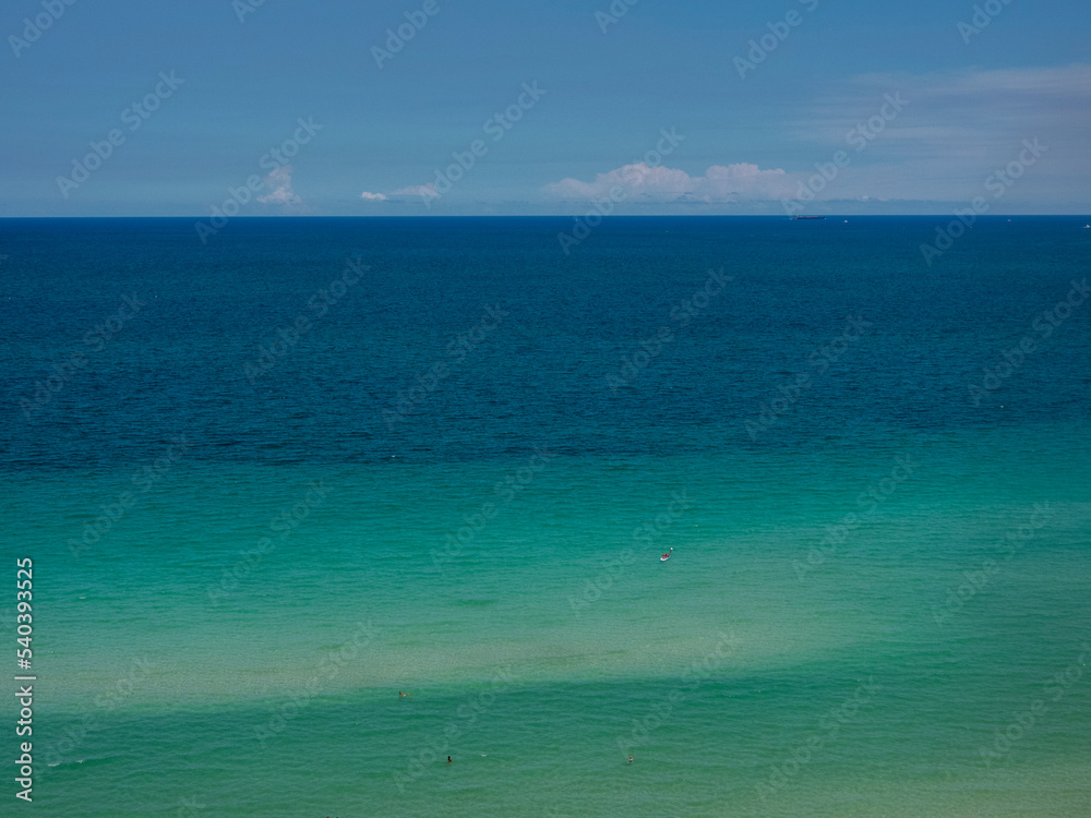 Obraz premium beach with blue sky