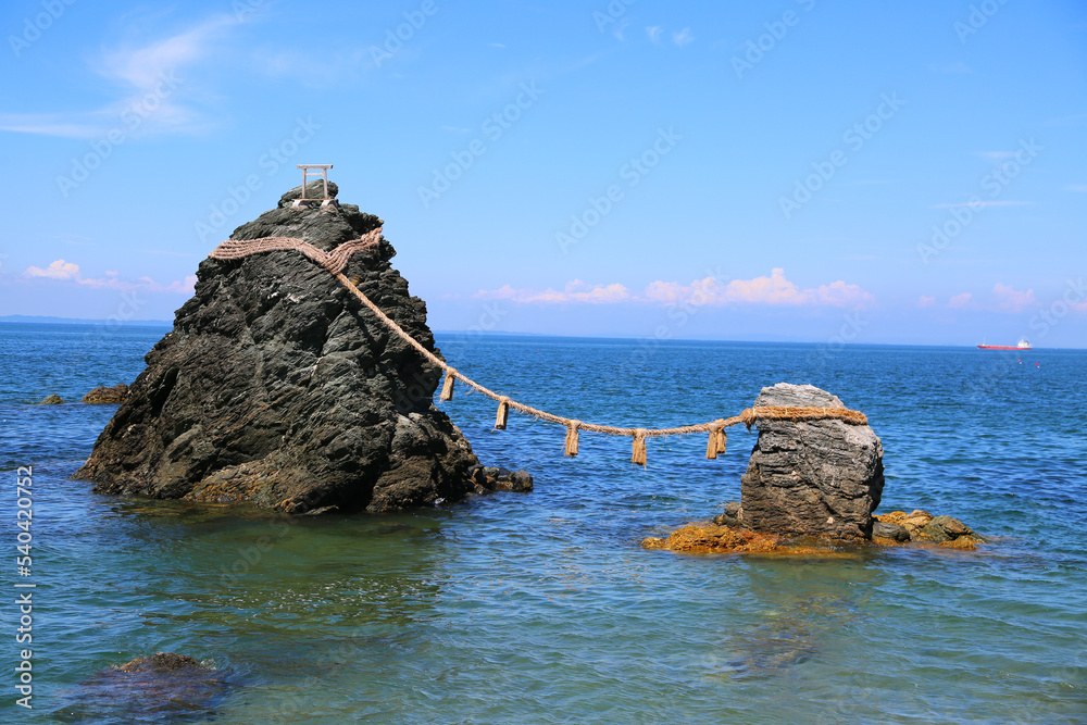 Fototapeta premium 二見浦の夫婦岩
