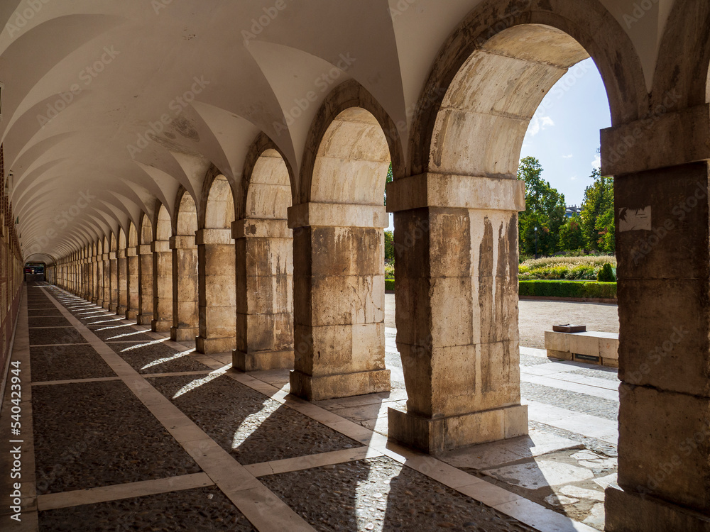 Arcos y columnas del Palacio de Aranjuez