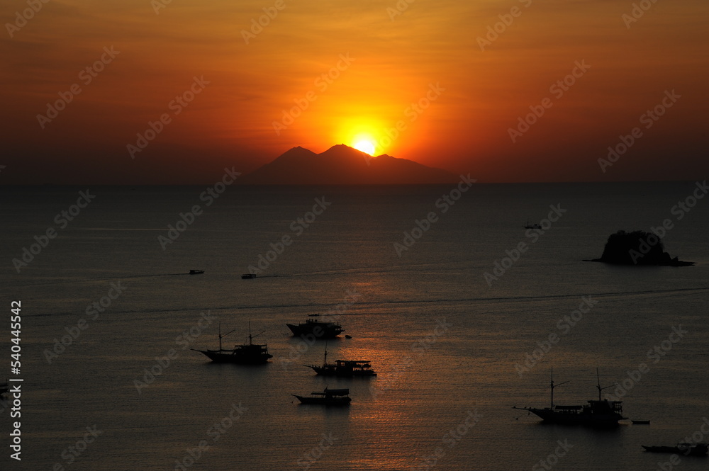 Sunset sur l'île Sunset sur l'île