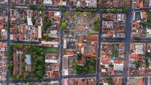 Igreja da Abadia, em Uberaba, Minas Gerais, Brasil. vista aerea pegando todo o quarteirão da igreja, d apara ver o tamanho da construção © Cleisson